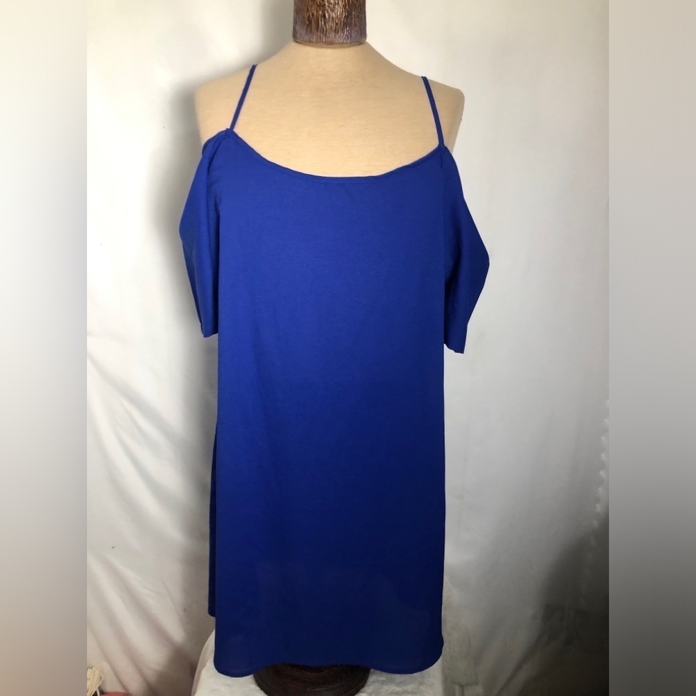 - Womens Blue Dress. Size XL